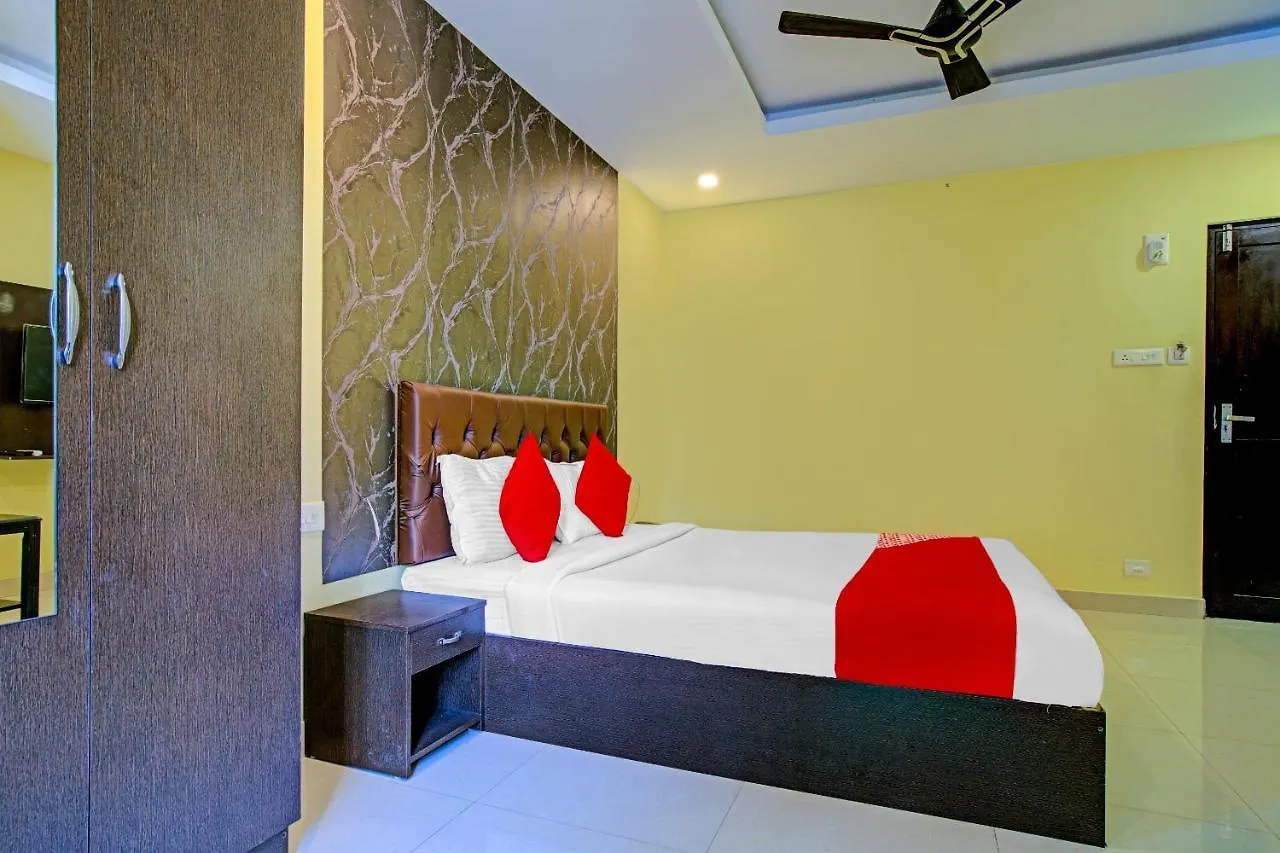 Oyo Flagship 77876 Amigo Suites