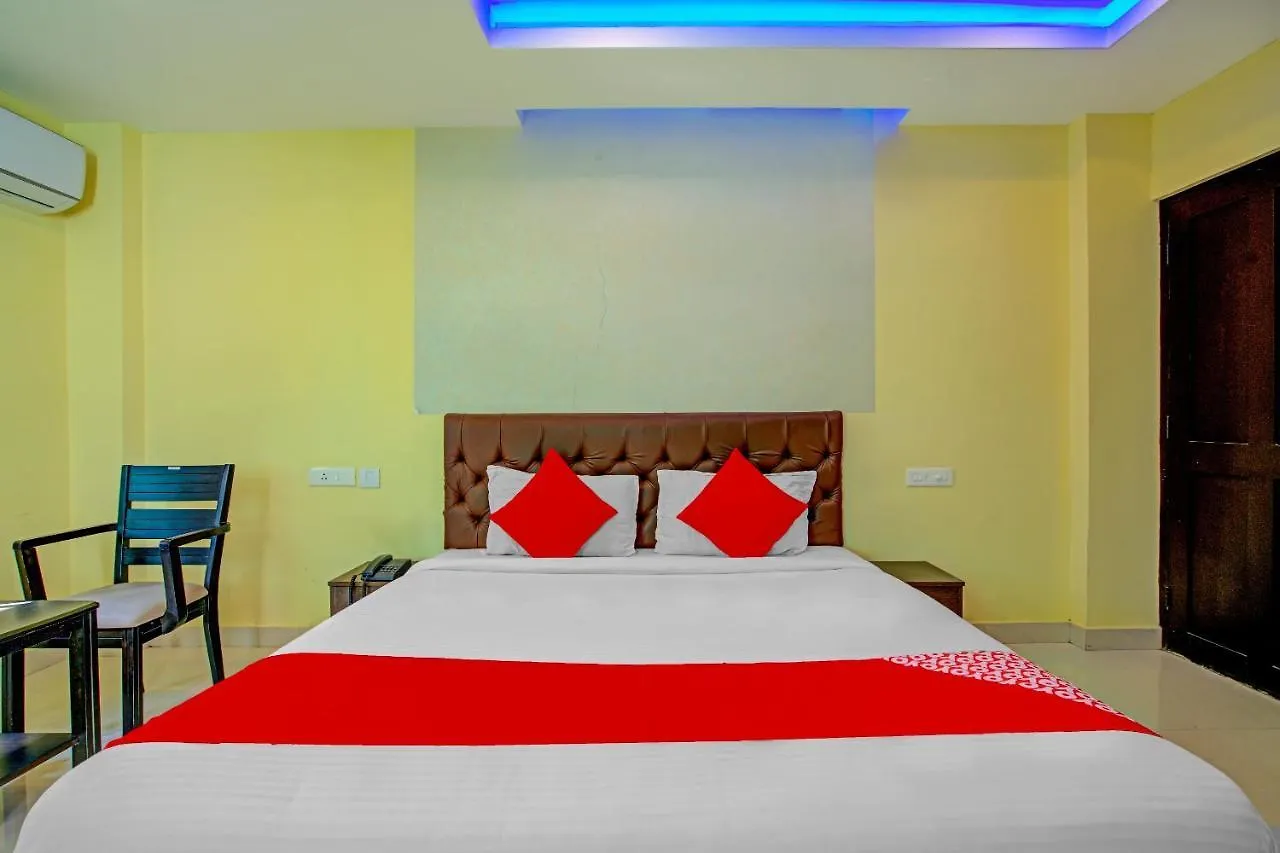 Oyo Flagship 77876 Amigo Suites India