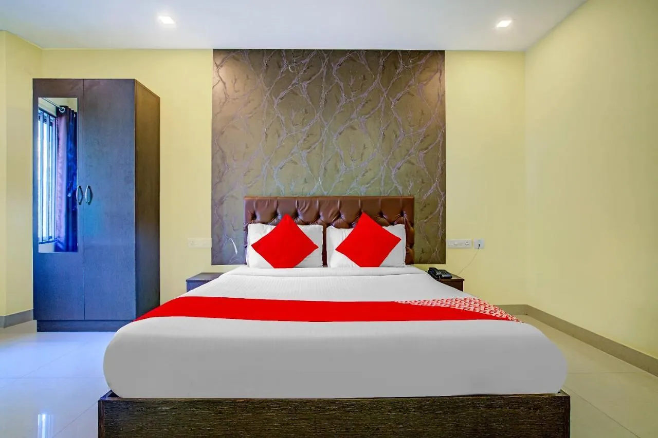 Oyo Flagship 77876 Amigo Suites 4*, Kochi